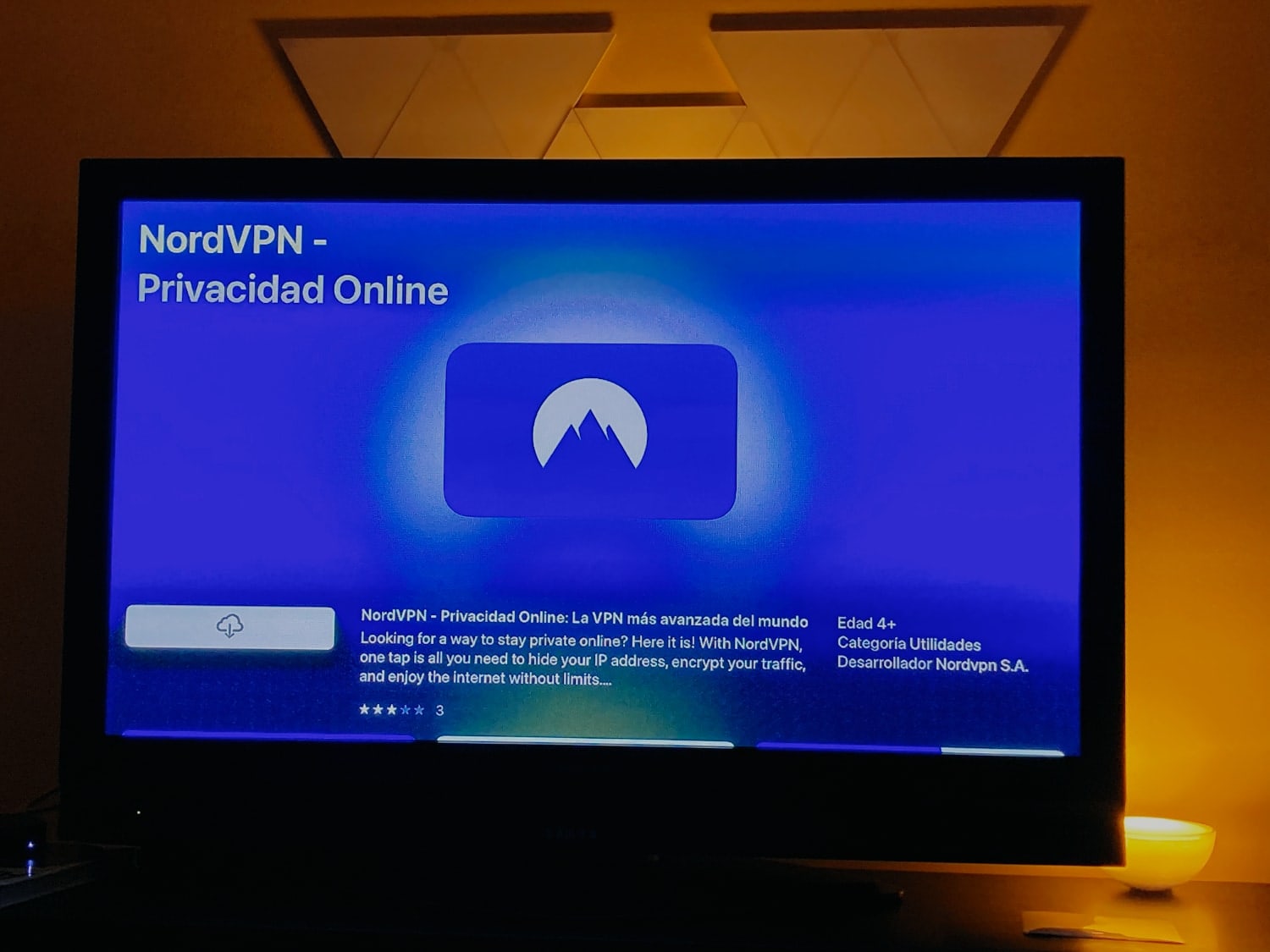 Instalando la app de NordVPN en un Apple TV. 